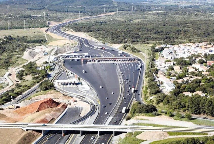 L'élargissement de l'A9 : un chantier hors normes, avec des phasages exigeants.