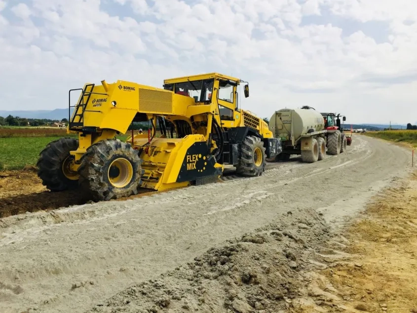 retraitement des chaussées en place aux liants hydrauliques routiers